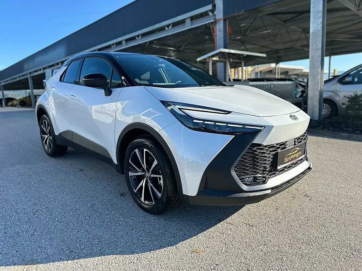 Toyota C-Hr photo 3