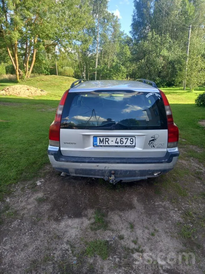Volvo V70 2000 photo 2