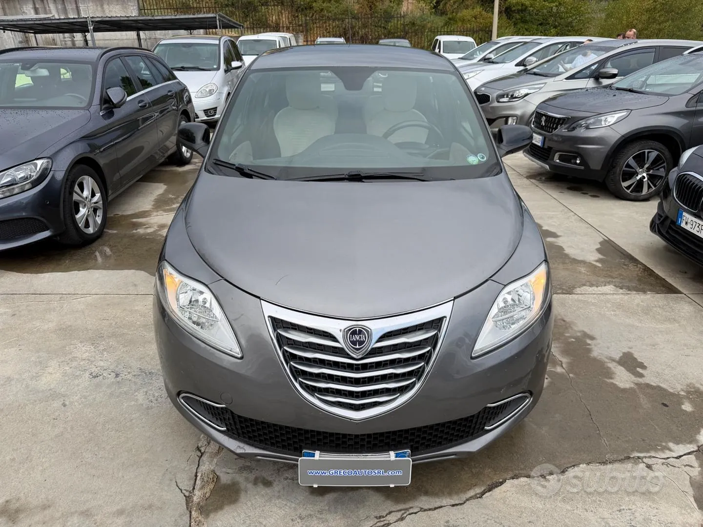 Lancia Ypsilon 2015 photo 2
