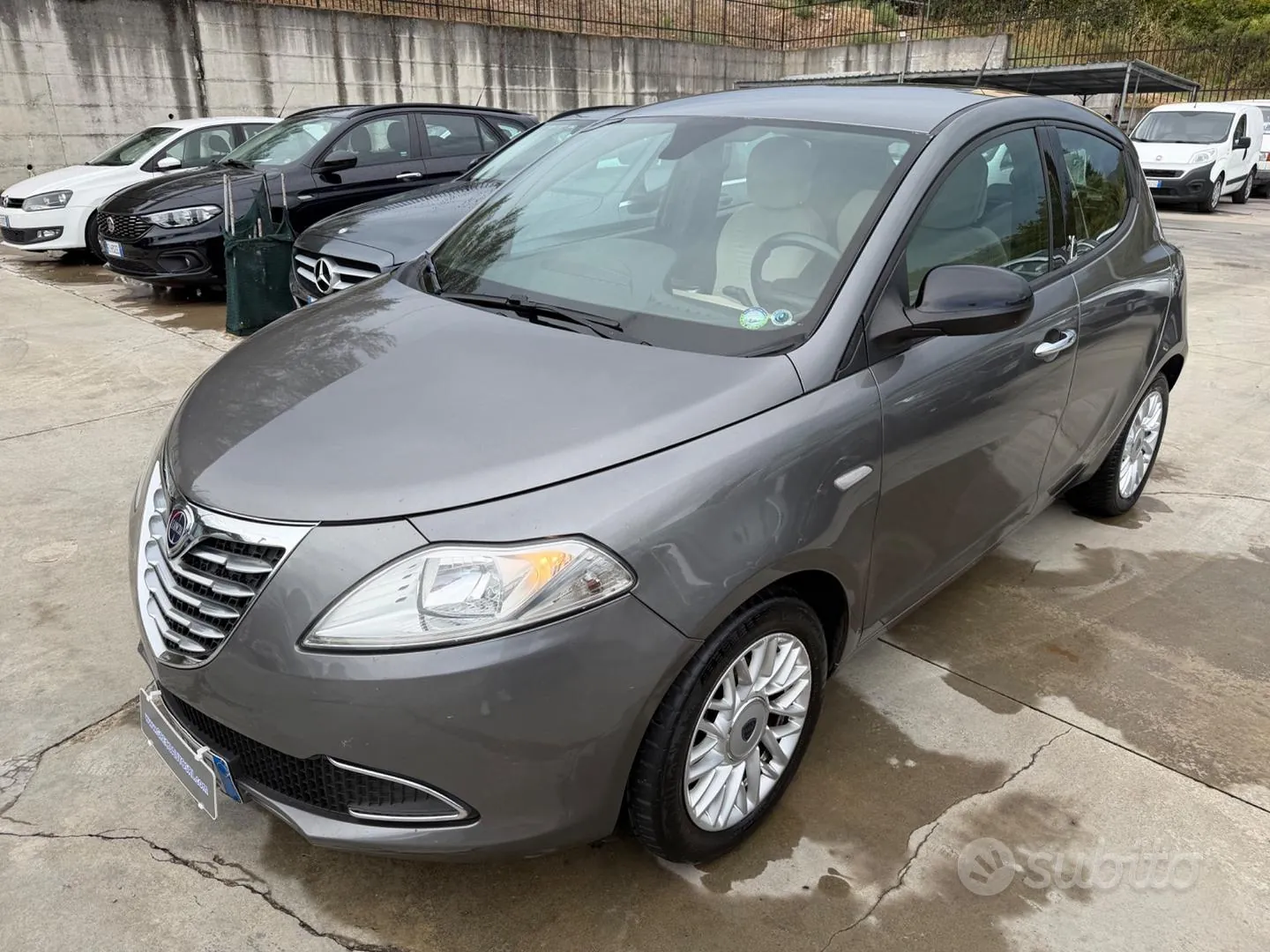 Lancia Ypsilon