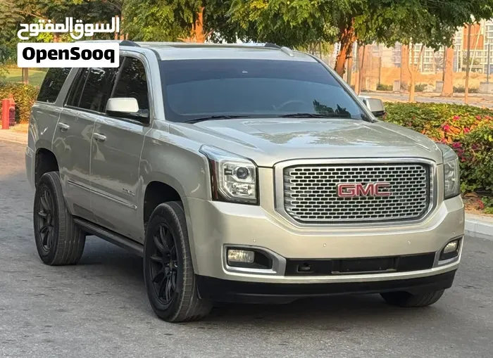 GMC Yukon Denali 2015 photo 4