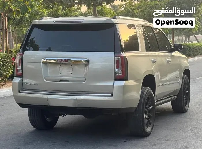 GMC Yukon Denali 2015 photo 3