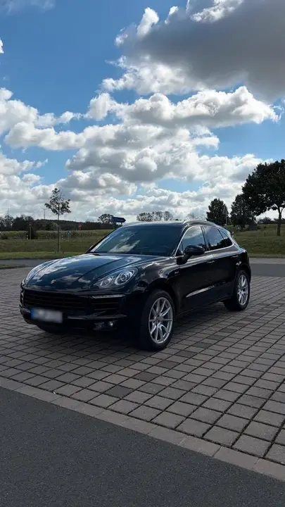 Porsche Macan S