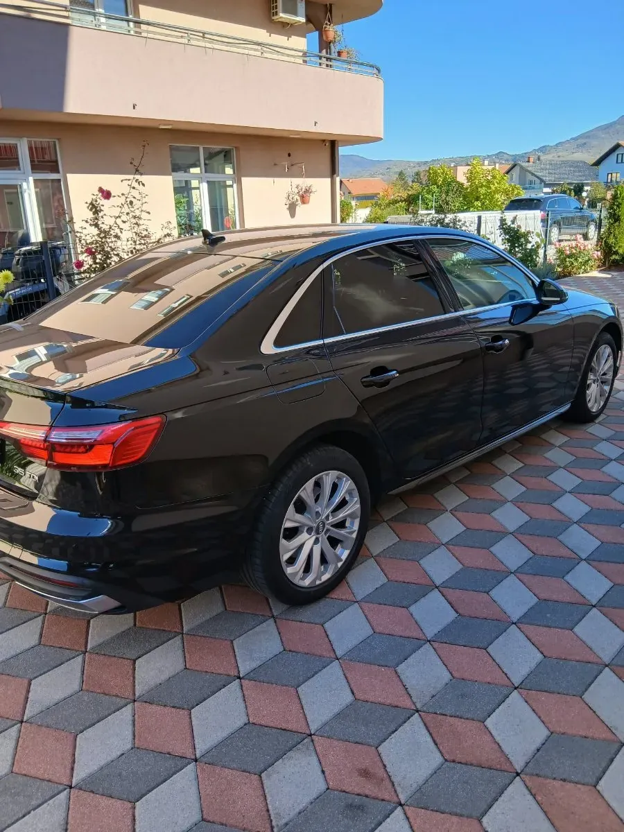 Audi A4 2020 photo 2