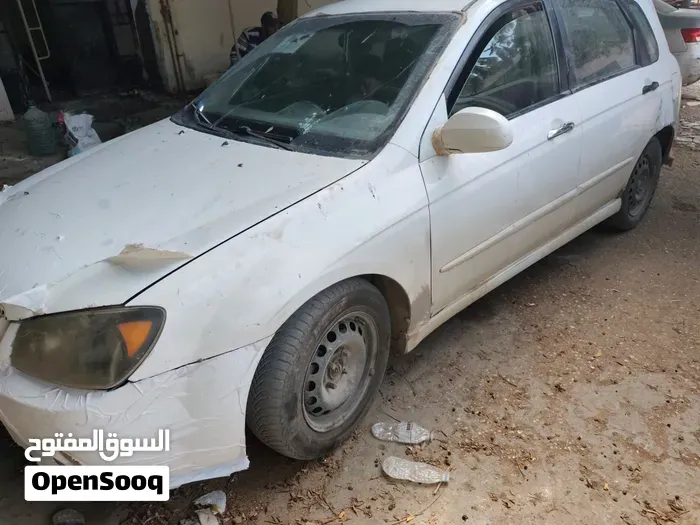 Kia Spectra 2005 photo 2