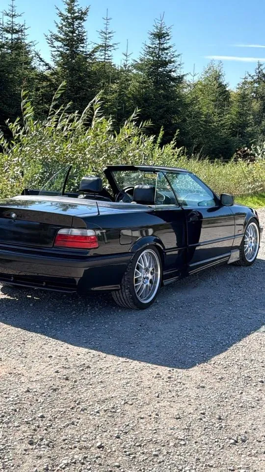 BMW 320I Cabrio