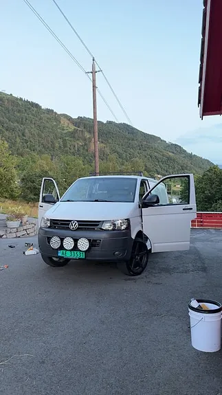 Volkswagen Transporter 2012 photo 2