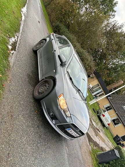 Mitsubishi Lancer 2010 photo 5