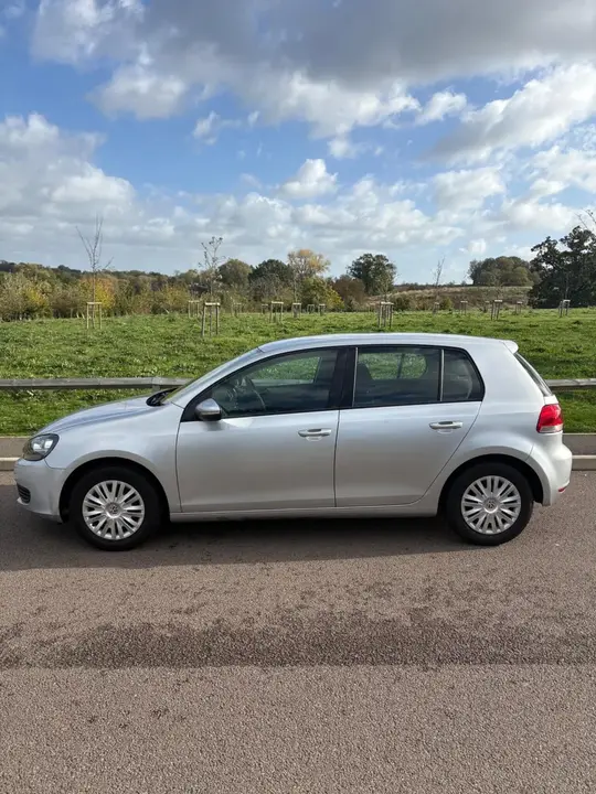 Volkswagen Golf 2012 photo 2