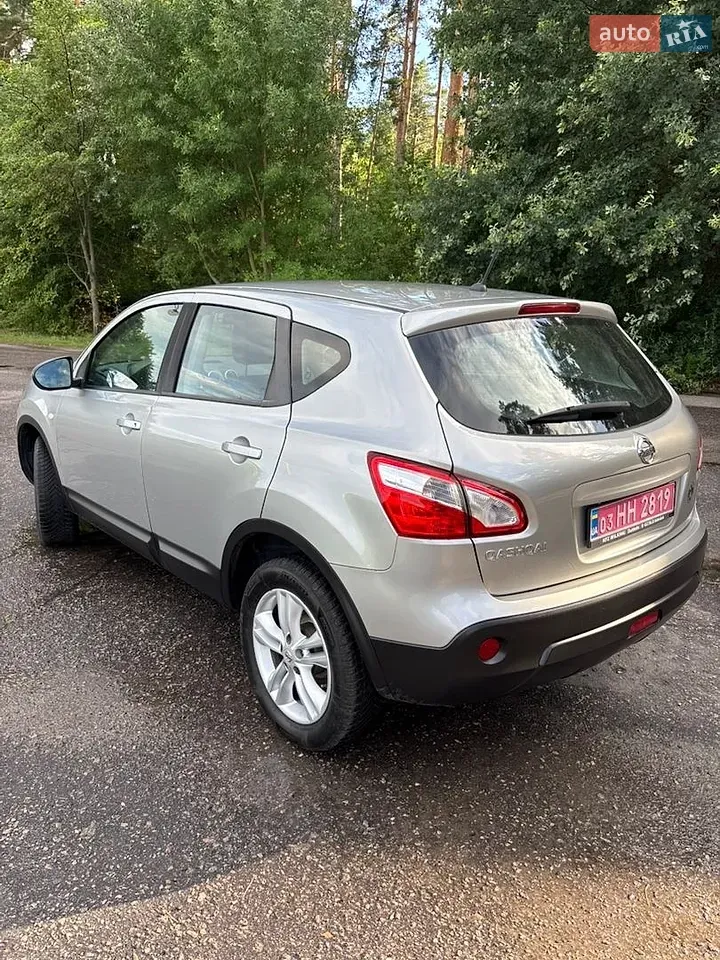 Nissan Qashqai 2012 photo 3