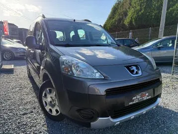 Peugeot Partner 2011 photo 2