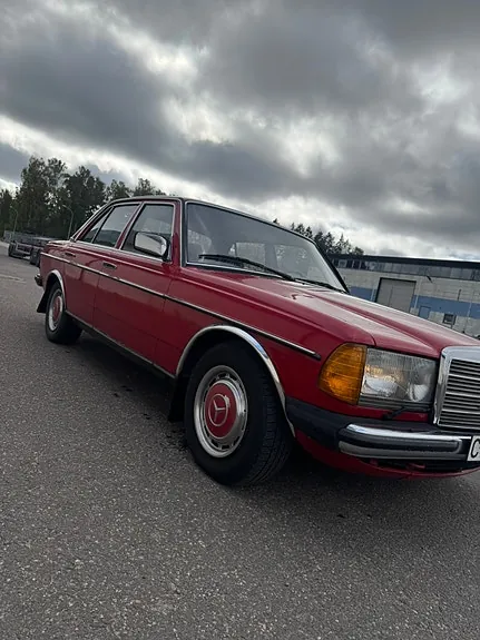 Mercedes-Benz 220 D