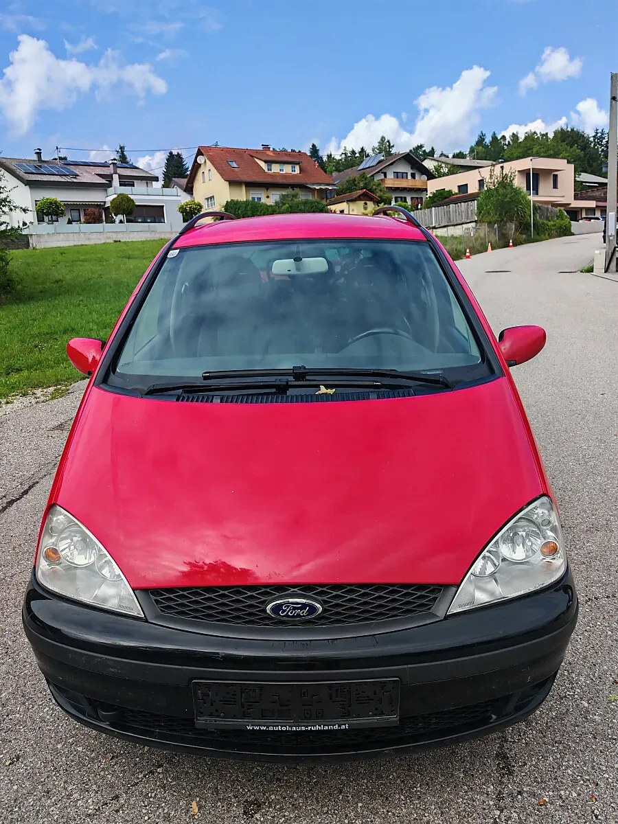 Ford Galaxy 2002 photo 2