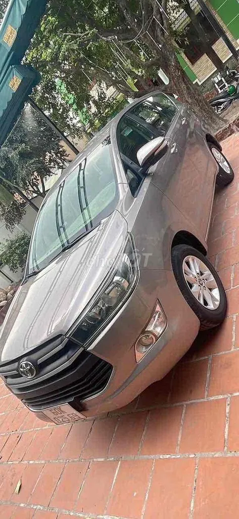 Toyota Innova 2012 photo 2