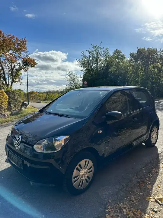 Volkswagen Up 2012 photo 3