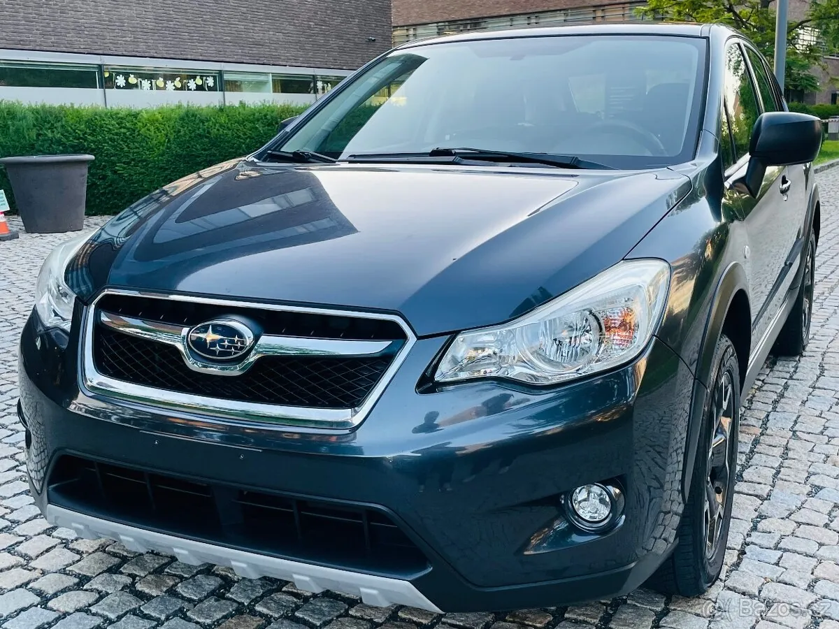 Subaru Xv 2014 photo 2