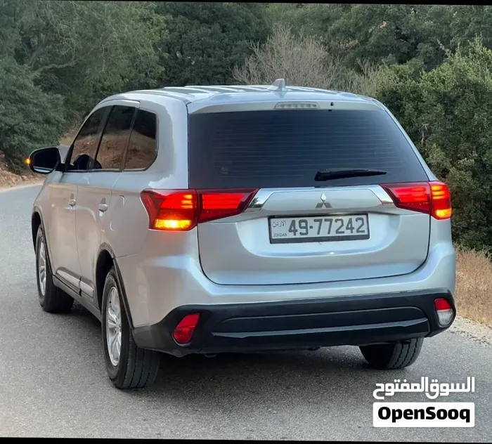 Mitsubishi Outlander 2022 photo 4