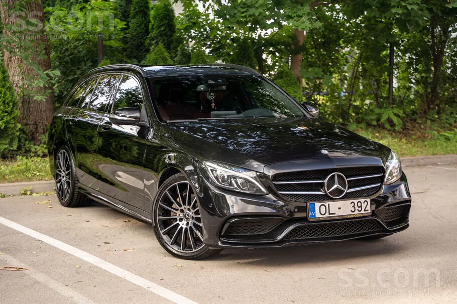 Mercedes-Benz C220 2015 photo 4