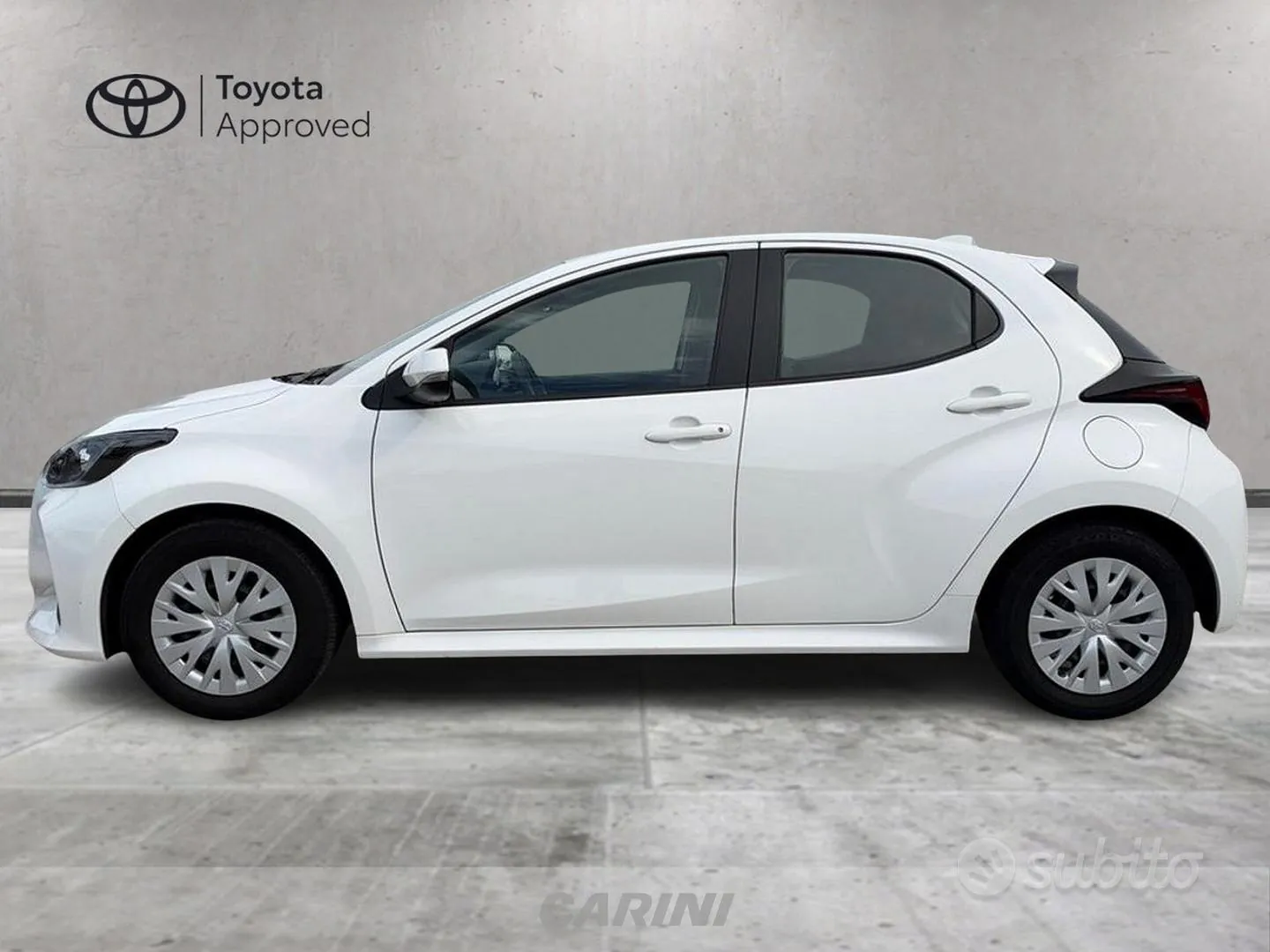 Toyota Yaris 2022 photo 2
