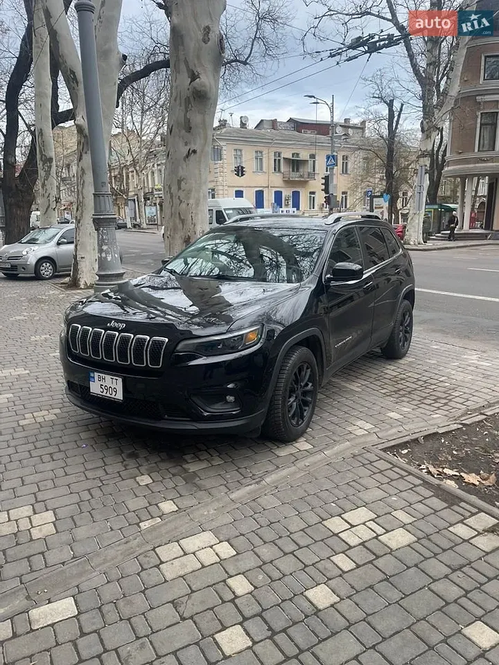 Jeep Cherokee 2018 photo 2