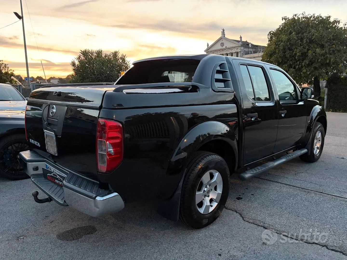 Nissan Navara 2013 photo 4