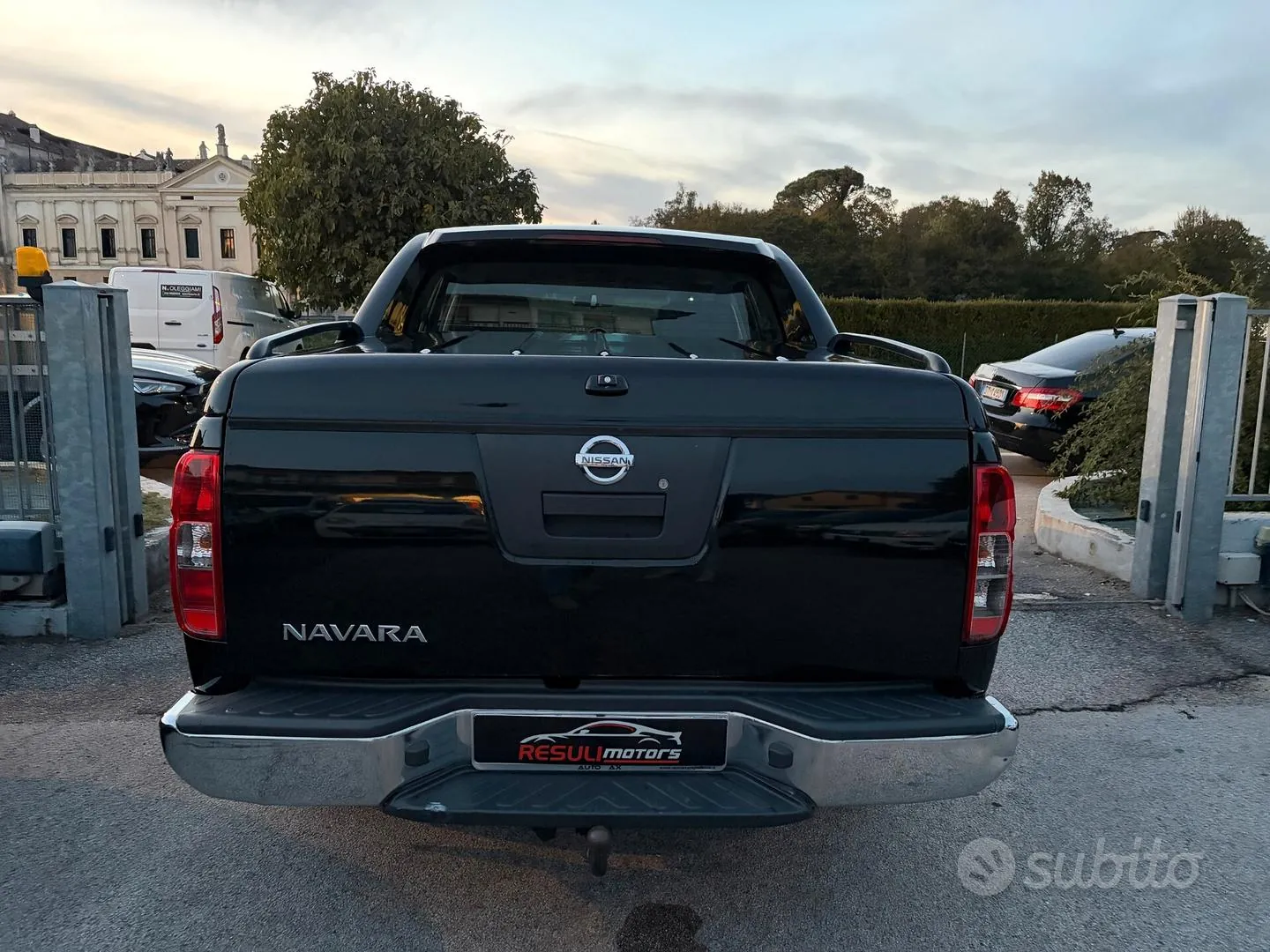 Nissan Navara 2013 photo 5