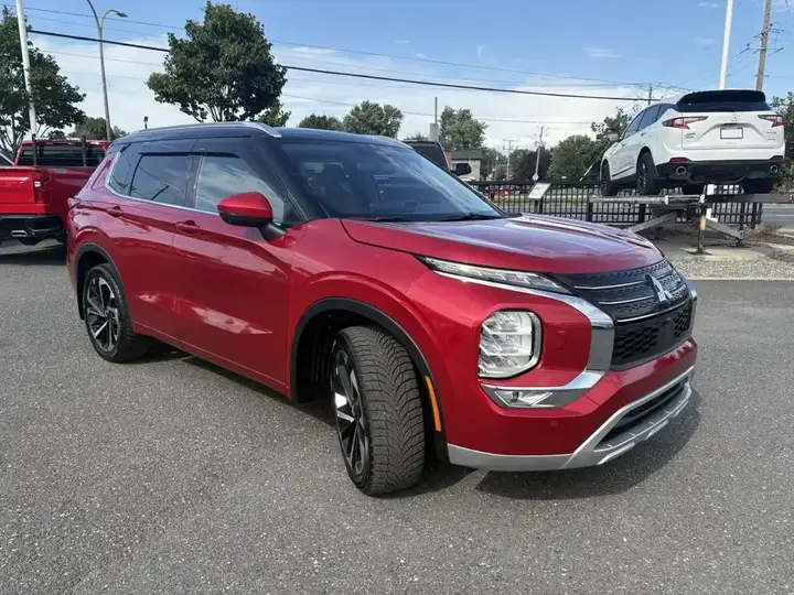 Mitsubishi Outlander 2023 photo 4