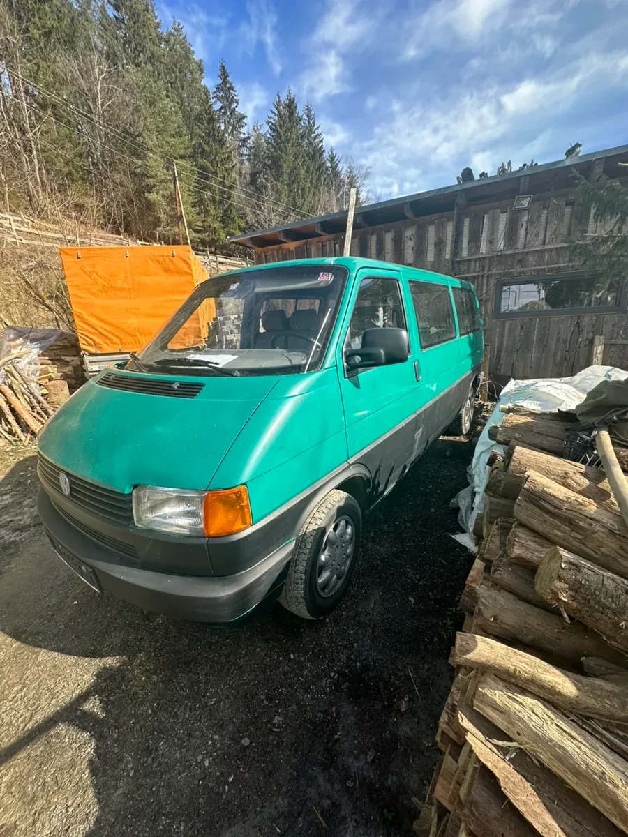 Volkswagen T4 1995 photo 2