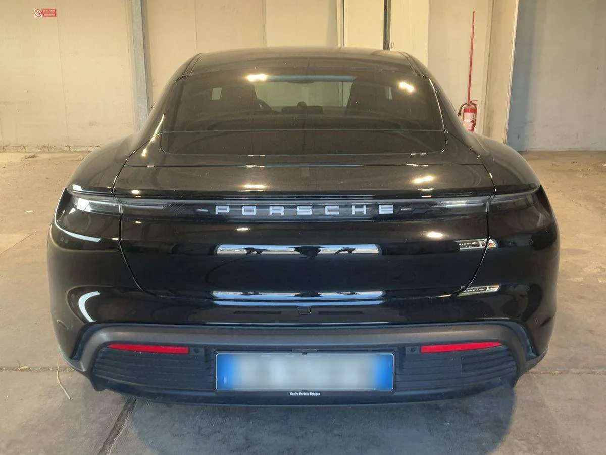 Porsche Taycan 2021 photo 4