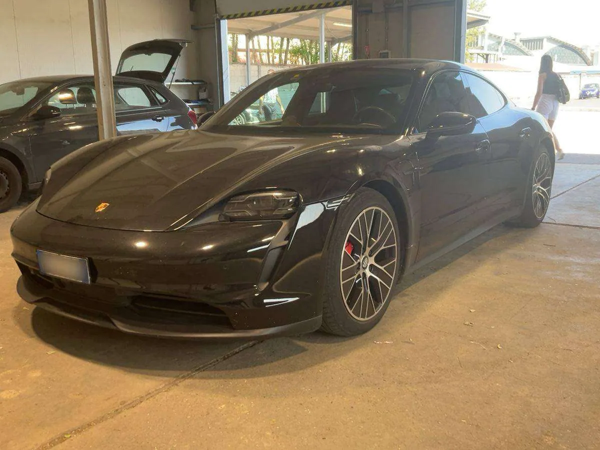 Porsche Taycan