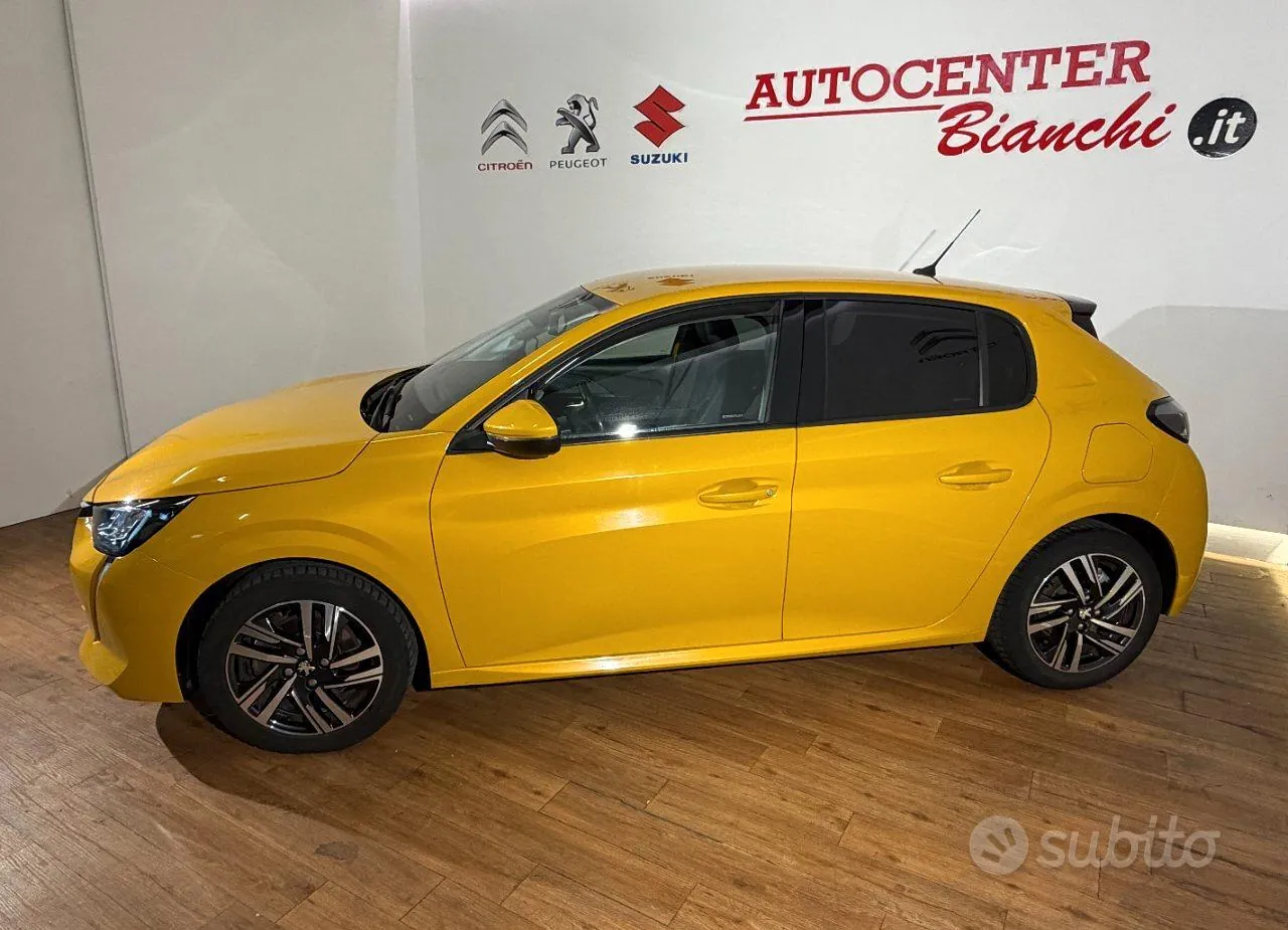 Peugeot 208 2021 photo 2