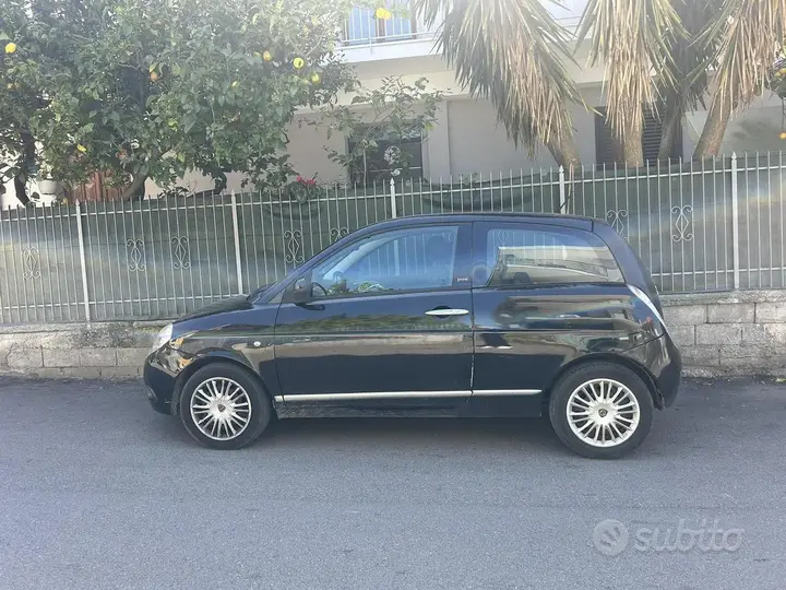 Lancia Ypsilon 2011 photo 3