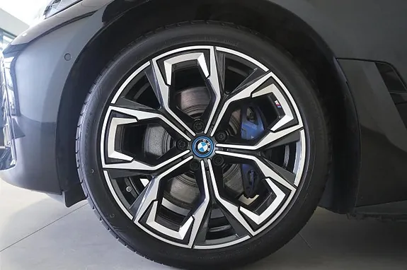 BMW I4 2024 photo 3