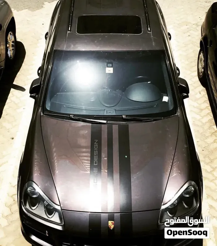 Porsche Cayenne 2010 photo 2