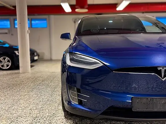 Tesla Model X 2017 photo 5