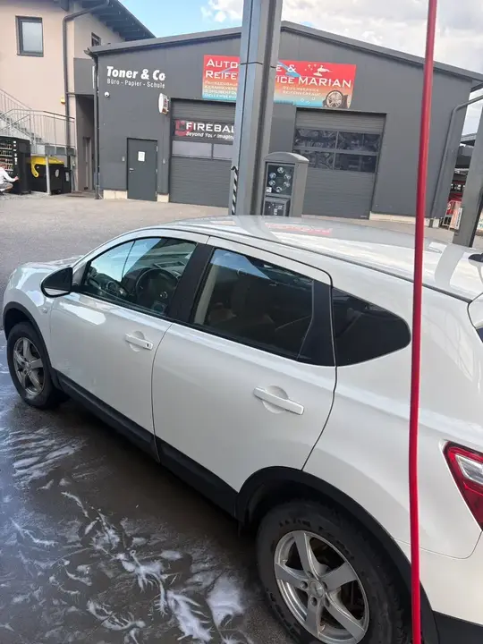 Nissan Qashqai 2013 photo 3