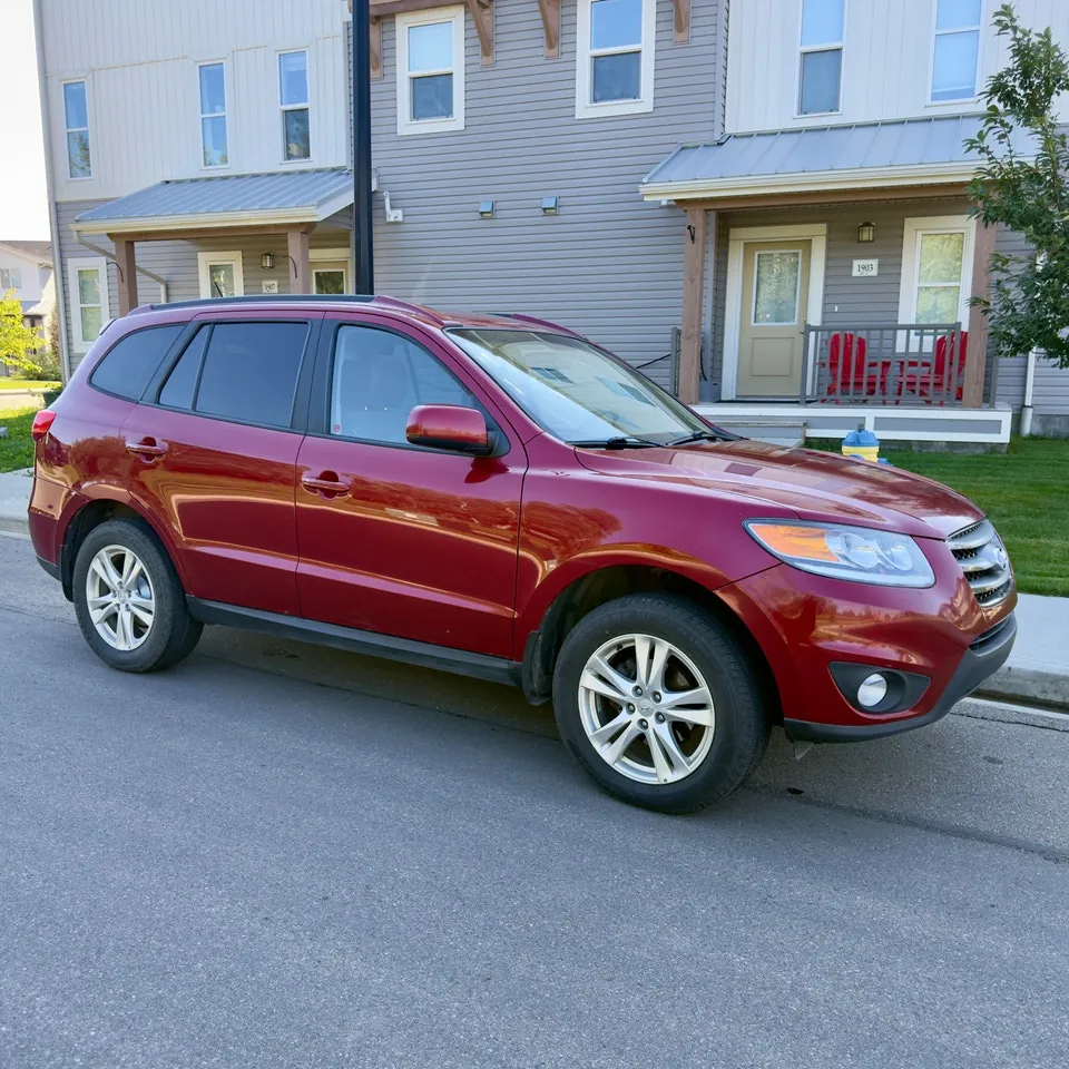 Hyundai Santa Fe 2012 photo 2
