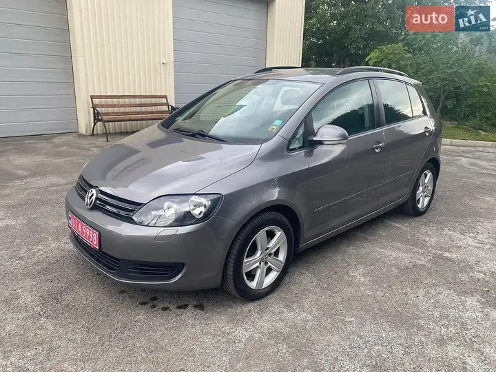 Volkswagen Golf Plus 2011 photo 2