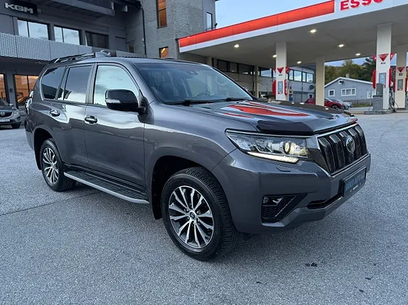 Toyota Land Cruiser 2022 photo 3