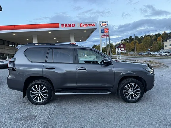 Toyota Land Cruiser 2022 photo 4