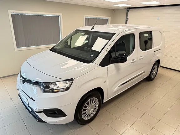 Toyota Proace City 2023 photo 2
