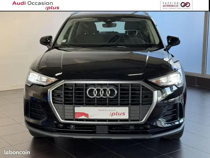 Audi Q3 2022 photo 2