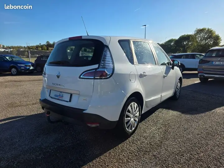 Renault Scenic 2014 photo 3