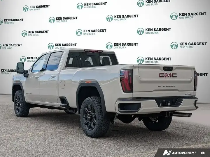 GMC Sierra 2500Hd 2026 photo 4