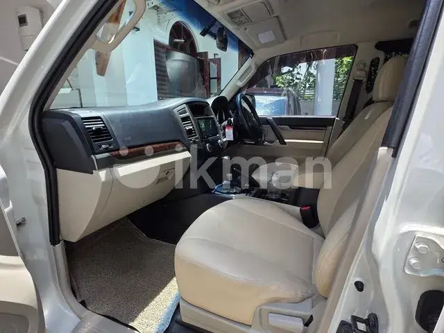 Mitsubishi Montero 2015 photo 5