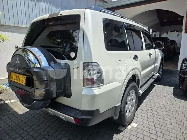 Mitsubishi Montero 2015 photo 4