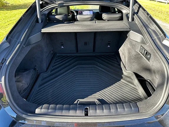 BMW I4 2025 photo 5