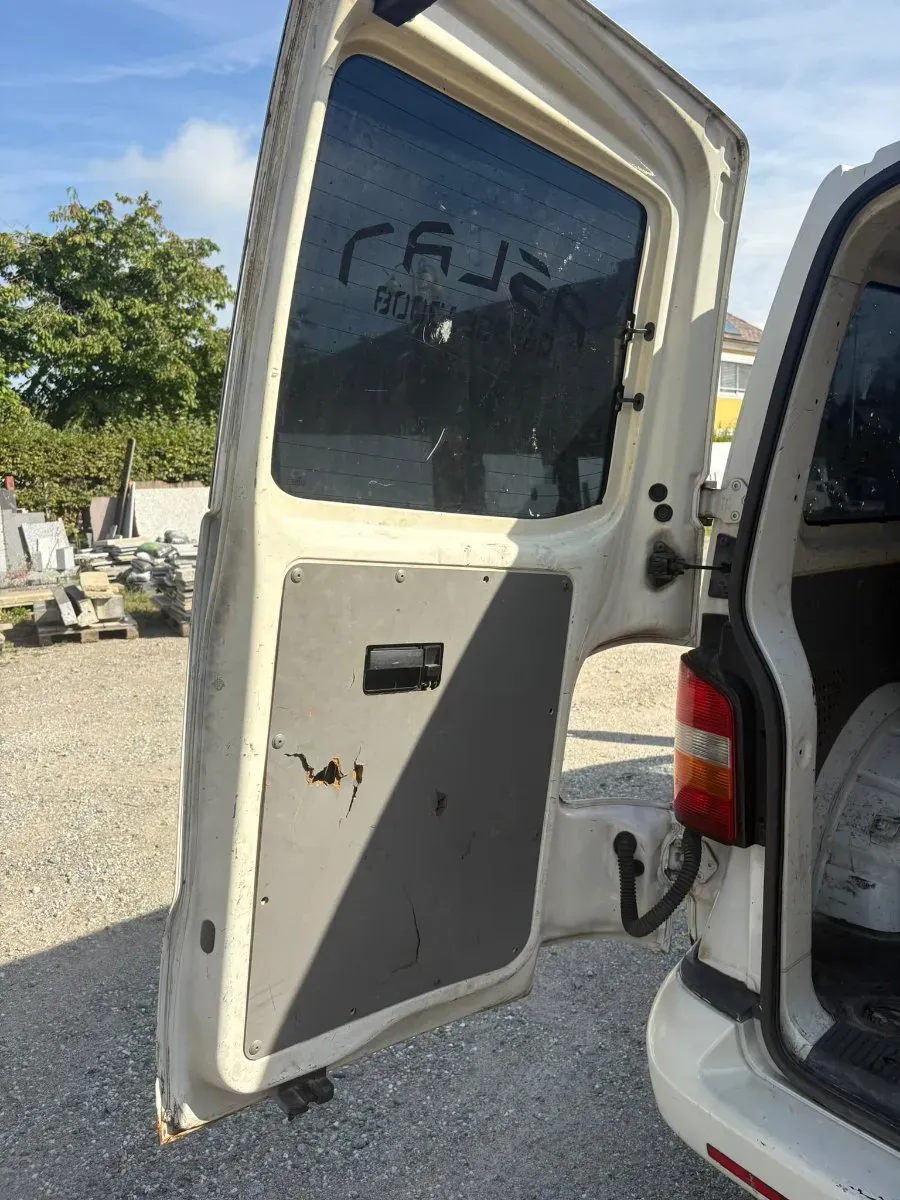 Volkswagen T5 2007 photo 3