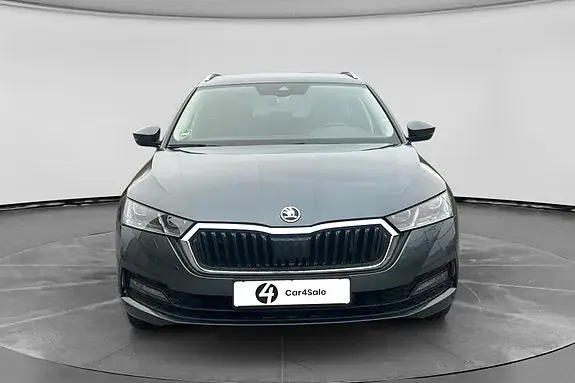 Skoda Octavia 2021 photo 3
