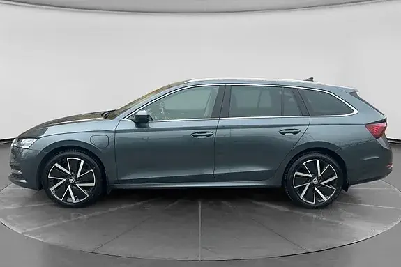 Skoda Octavia 2021 photo 4